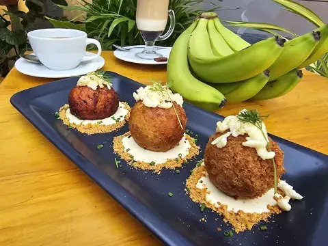 Verde Pintón y Maduro
