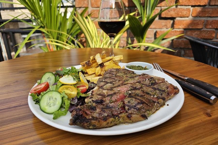 Nuna T-Bone Steak