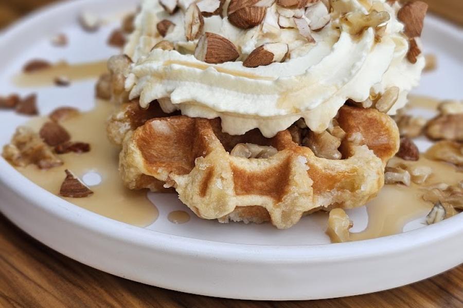 Waffles Nuez, Almendra y Miel